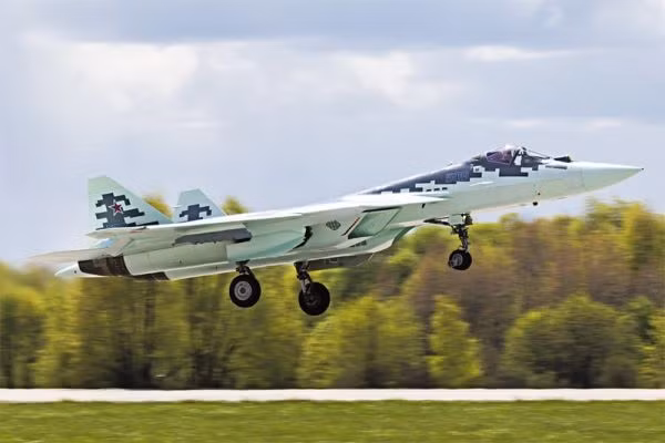 Tiêm kích PAK FA T-50 của Nga mang tên Su-57 ảnh 5