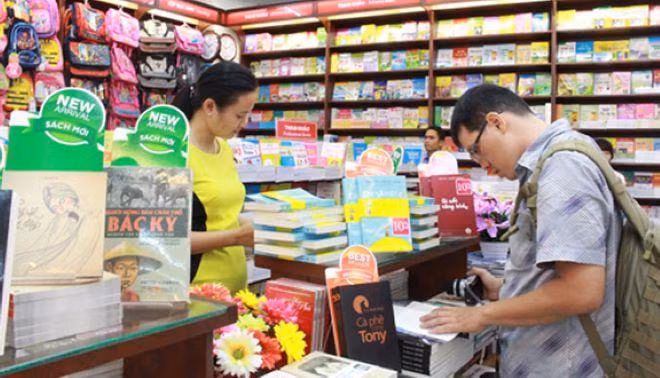 Bình Dương lập 150 điểm bán sách giáo khoa, dụng cụ học tập bình ổn giá