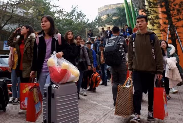 Sinh viên nghỉ tết Tân Sửu gần 1 tháng ảnh 1