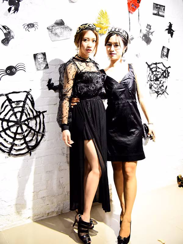 'Ma nữ' khoe nhan sắc mê hồn trong đêm Halloween ảnh 5