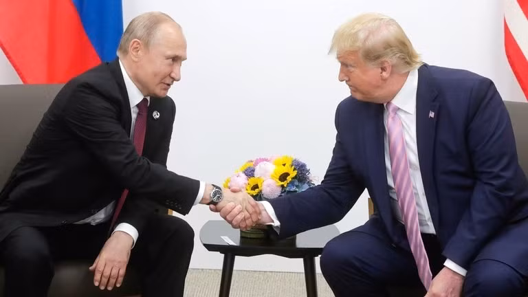 Tổng thống Nga Vladimir Putin và Tổng thống Mỹ Donald Trump. (Ảnh: Getty Images)