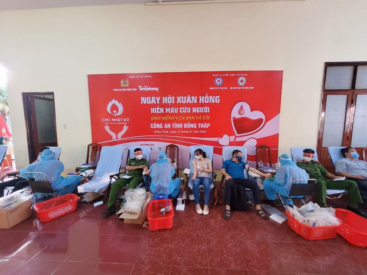 Quang cảnh ngày hội Chủ nhật Đỏ tại Đồng Tháp - Ảnh: Kim Hà.