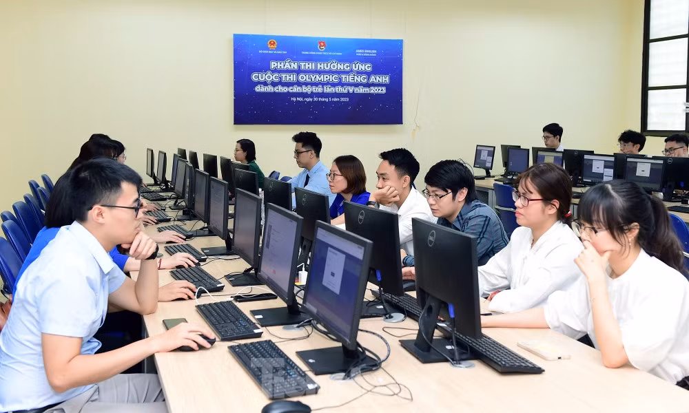 Cuộc thi tạo sân chơi lành mạnh, khơi dậy tinh thần học tập, rèn luyện tiếng Anh và hỗ trợ phát triển kỹ năng hội nhập quốc tế cho đội ngũ cán bộ Đoàn, đoàn viên, thanh niên. Ảnh: Xuân Tùng Cuộc thi tạo sân chơi lành mạnh, khơi dậy tinh thần học tập, rèn luyện tiếng Anh và hỗ trợ phát triển kỹ năng hội nhập quốc tế cho đội ngũ cán bộ Đoàn, đoàn viên, thanh niên. Ảnh: Xuân Tùng