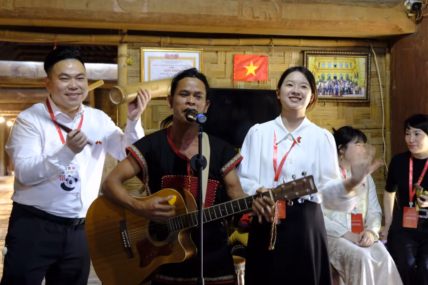 Nhiều hoạt động ý nghĩa của đại biểu thanh niên Trung Quốc trong chuyến giao lưu hữu nghị thanh niên Việt Nam - Trung Quốc lần thứ 24, năm 2025. Ảnh: Châu Linh