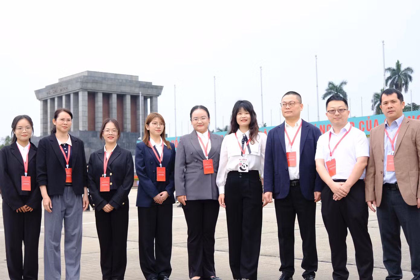 Gặp gỡ hữu nghị Thanh niên Việt Nam – Trung Quốc là hoạt động được tổ chức luân phiên, thường niên giữa Trung ương Đoàn TNCS Hồ Chí Minh và Trung ương Đoàn TNCS Trung Quốc, với quy mô mỗi nước đón khoảng 100 thanh niên trong một kỳ Gặp gỡ. Ảnh: Châu Linh