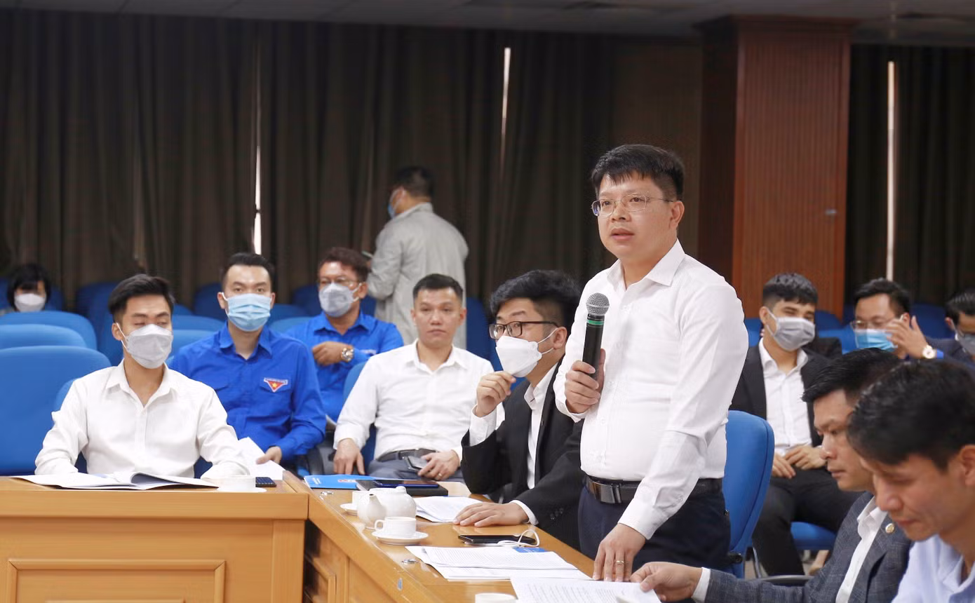 Các đại biểu góp ý, hiến kế tại hội nghị