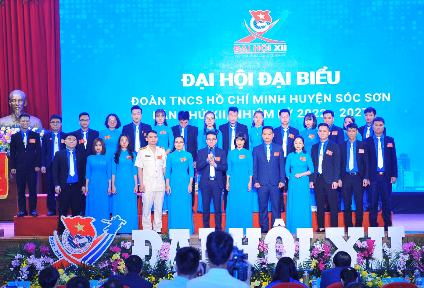 Anh Nguyễn Văn Tuấn, Bí thư Huyện Đoàn Sóc Sơn và BCH Huyện Đoàn khóa XII, nhiệm kỳ 2022 - 2027 ra mắt Đại hội.