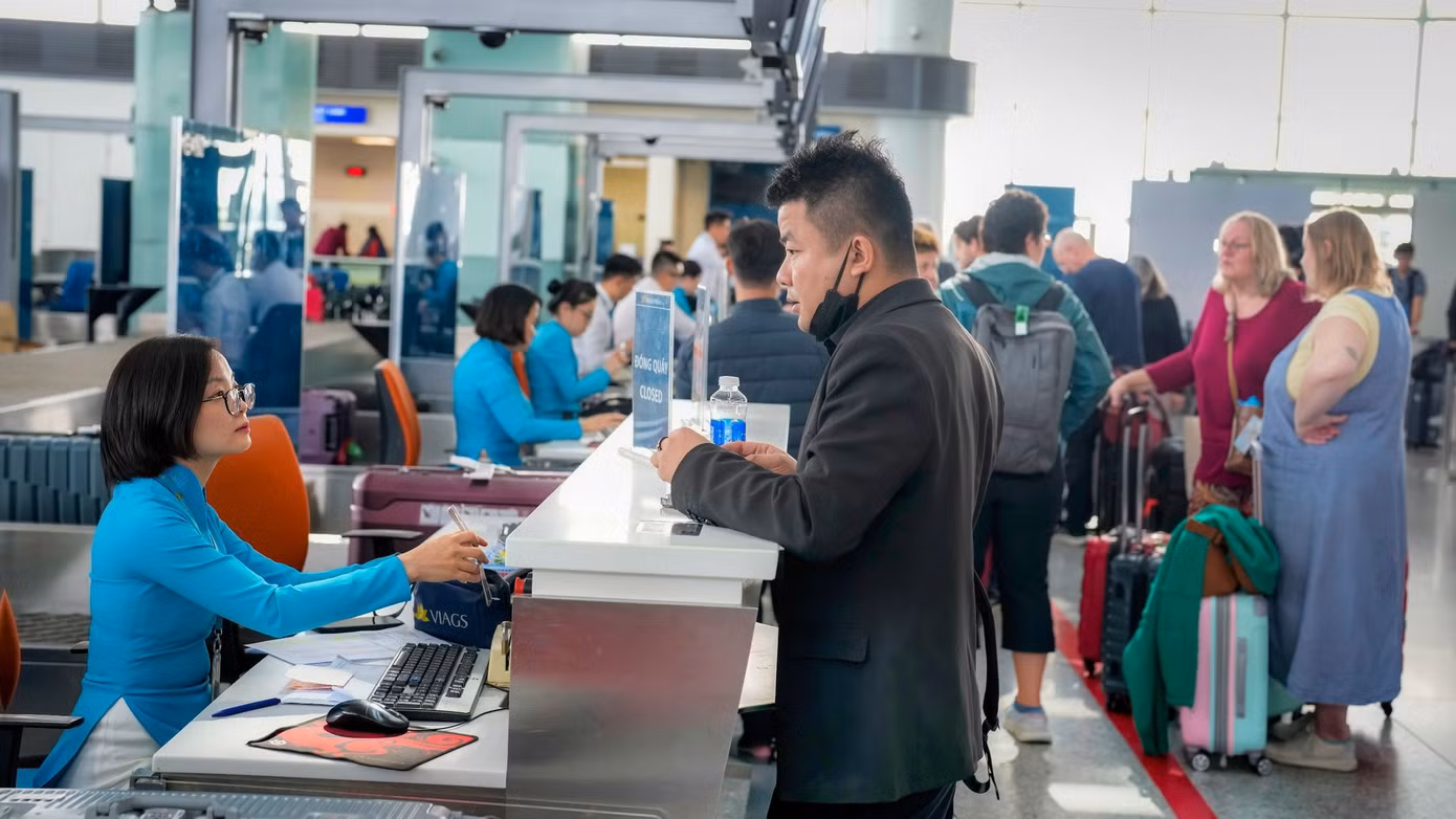 Việc tăng trần giá vé máy bay có thể giúp hành khách có sức chi trả thấp tiếp cận dịch vụ hàng không. Ảnh: NIA.