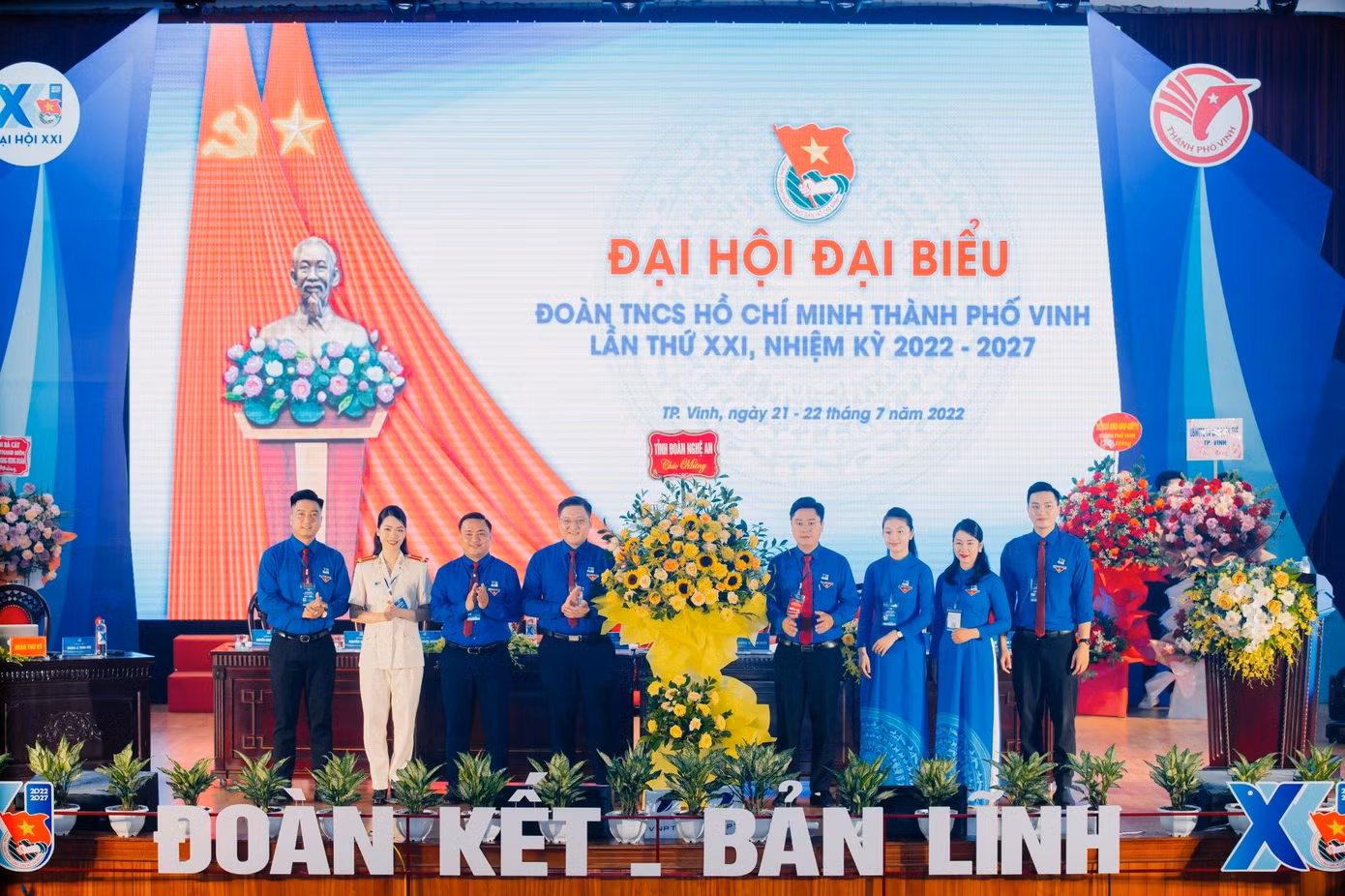 Đại hội đại biểu Đoàn TNCS Hồ Chí Minh thành phố Vinh lần thứ XXI Đại hội đại biểu Đoàn TNCS Hồ Chí Minh thành phố Vinh lần thứ XXI
