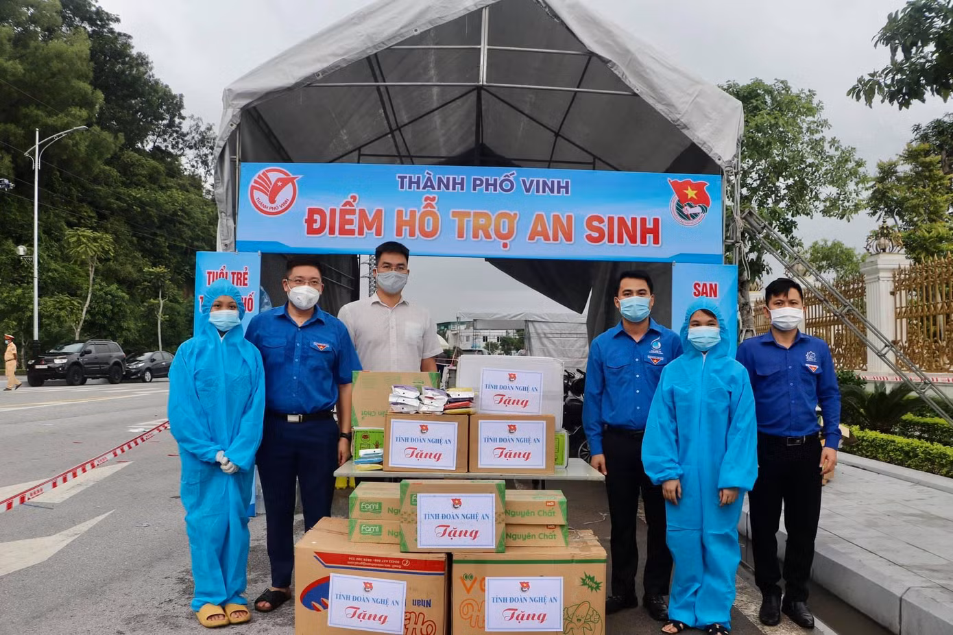 Trong thời điểm dịch COVID-19, Tỉnh Đoàn Nghệ An đã triển khai nhiều hoạt động hỗ trợ người dân gặp khó khăn.