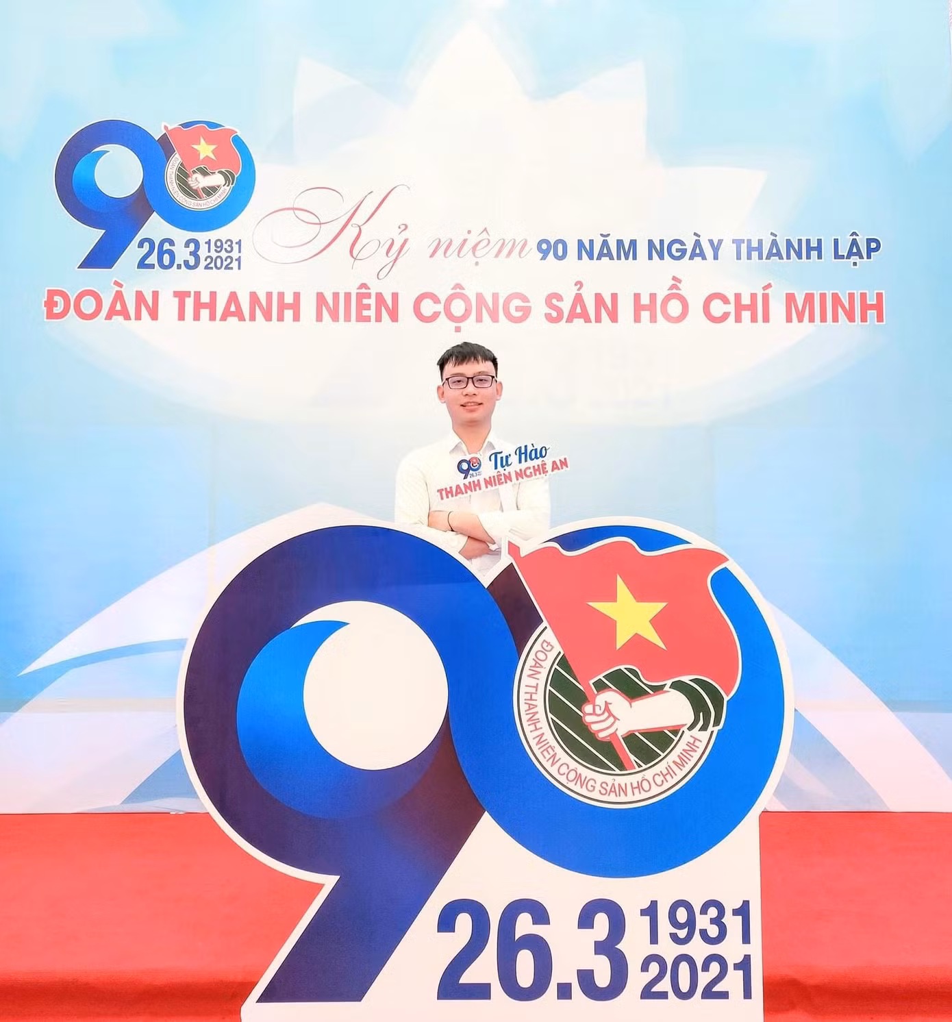 Moong Văn Bún trong lễ kỷ niệm 90 năm ngày Thành lập Đoàn Thanh niên cộng sản Hồ Chí Minh