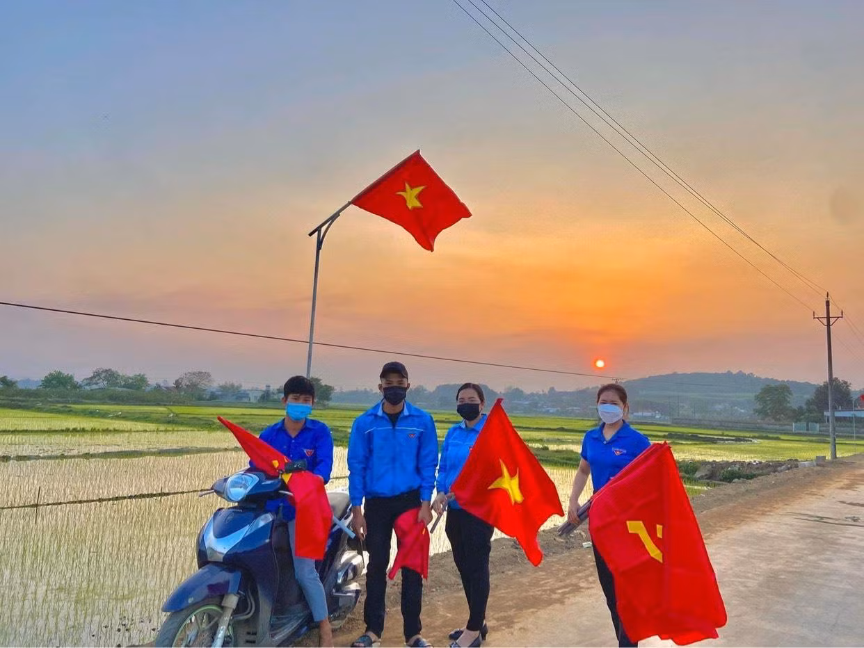 Tính đến nay, 100% các cấp bộ Đoàn trên toàn tỉnh đều đồng loạt triển khai công trình "Đường cờ thanh niên" với nhiều cách làm sáng tạo, phong phú.