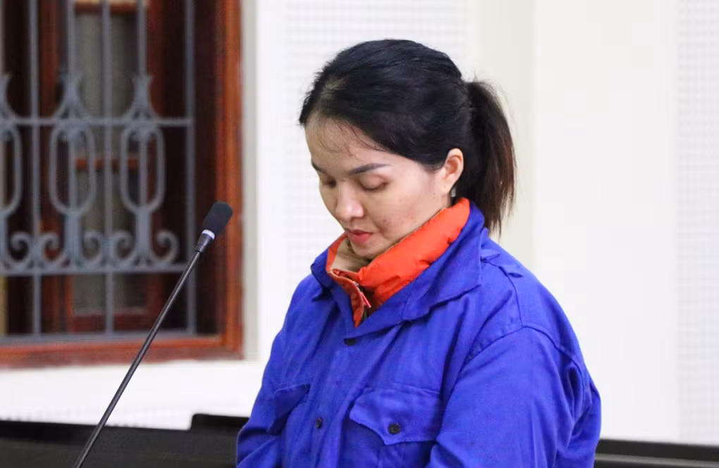 Bị cáo Phan Thị Hòa tại tòa.