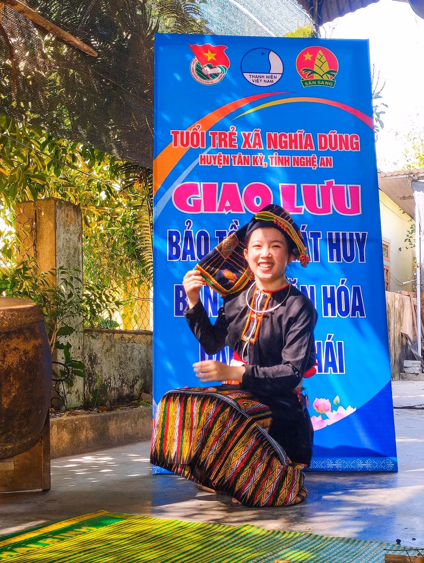 Hằng năm, mỗi độ xuân về thường diễn ra hội thi thêu khăn Piêu với mục đích phát huy nét văn hóa truyền thống của đồng bào dân tộc Thái, là cơ hội để giao lưu, học hỏi, trao đổi kinh nghiệm. “Là thế hệ trẻ, chúng em mong muốn tiếp tục bảo tồn, gìn giữ và phát huy bản sắc văn hoá dân tộc”, nữ đoàn viên chia sẻ.