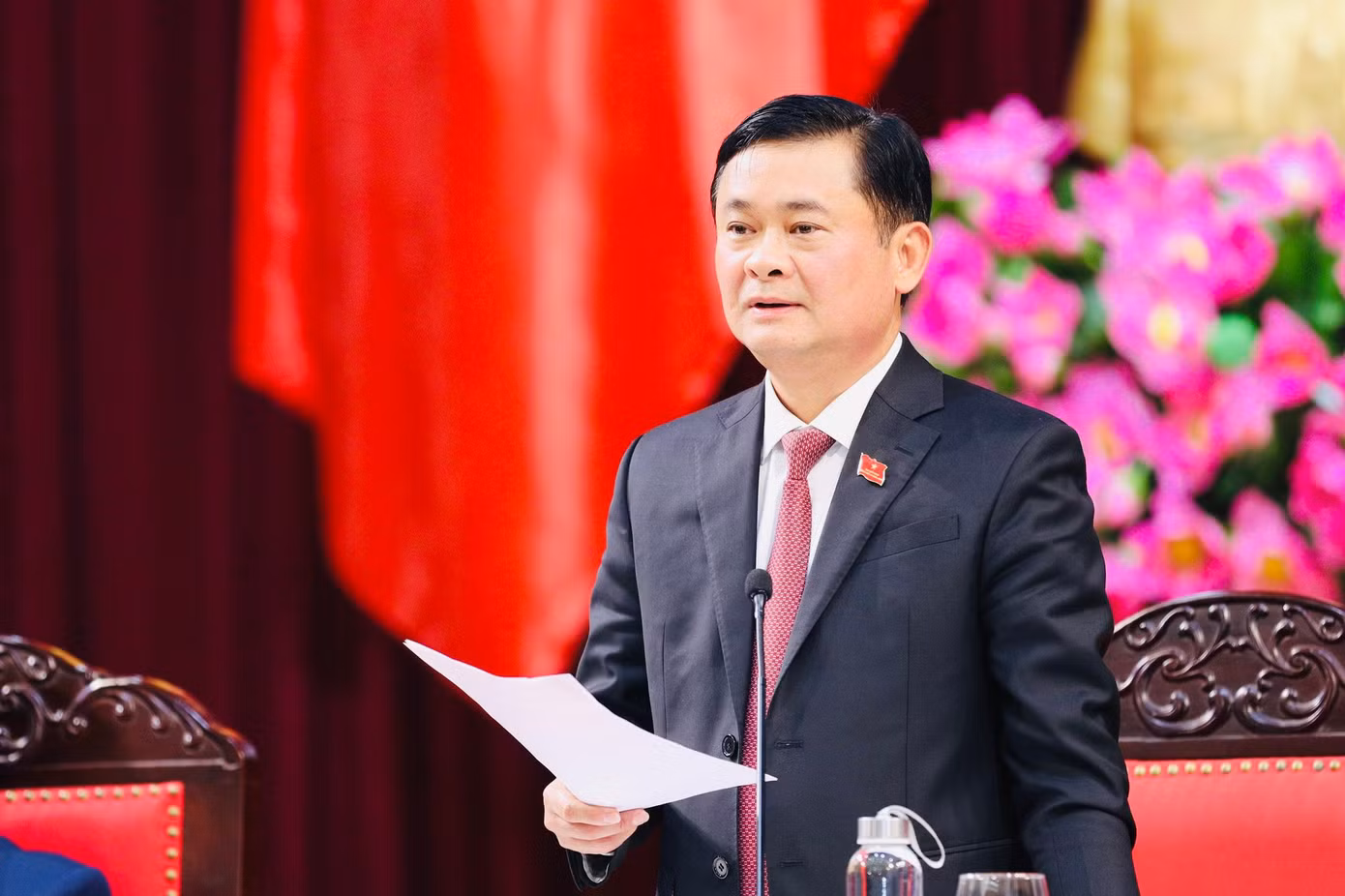 Ông Thái Thanh Quý - Bí thư Tỉnh ủy Nghệ An chủ trì kỳ họp Ông Thái Thanh Quý - Bí thư Tỉnh ủy Nghệ An chủ trì kỳ họp