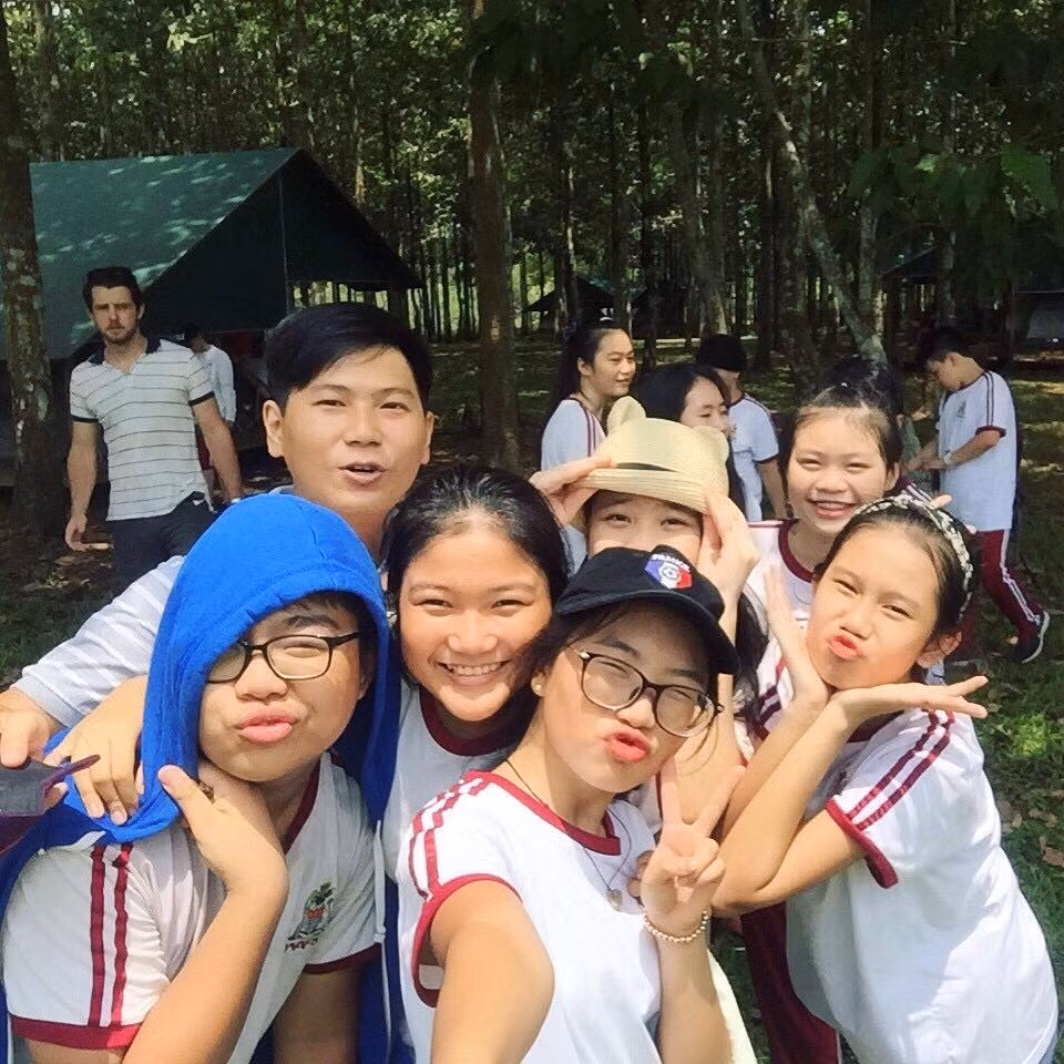 Phương Mỹ Chi diện áo dài duyên dáng như thiếu nữ ảnh 10