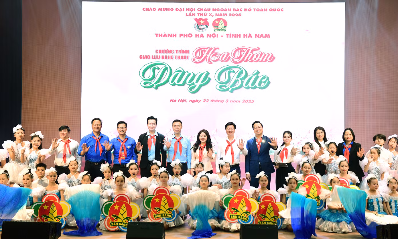 Chương trình Giao lưu nghệ thuật "Hoa thơm dâng Bác" không chỉ khẳng định sự quan tâm của tổ chức Đoàn - Đội đối với thiếu nhi mà còn là minh chứng cho tình đoàn kết, hợp tác bền chặt giữa tuổi trẻ Hà Nội và Hà Nam. Thông qua các hoạt động ý nghĩa tại chương trình, các em thiếu nhi sẽ tiếp tục nuôi dưỡng ước mơ, rèn luyện đạo đức, trau dồi tri thức để trở thành những công dân có ích, góp phần xây dựng đất nước ngày càng giàu mạnh, văn minh.