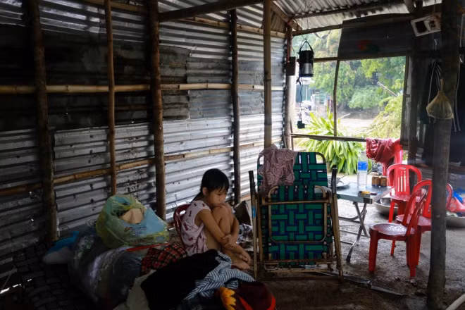 Tan hoang vùng rốn lũ Phú Yên ảnh 5