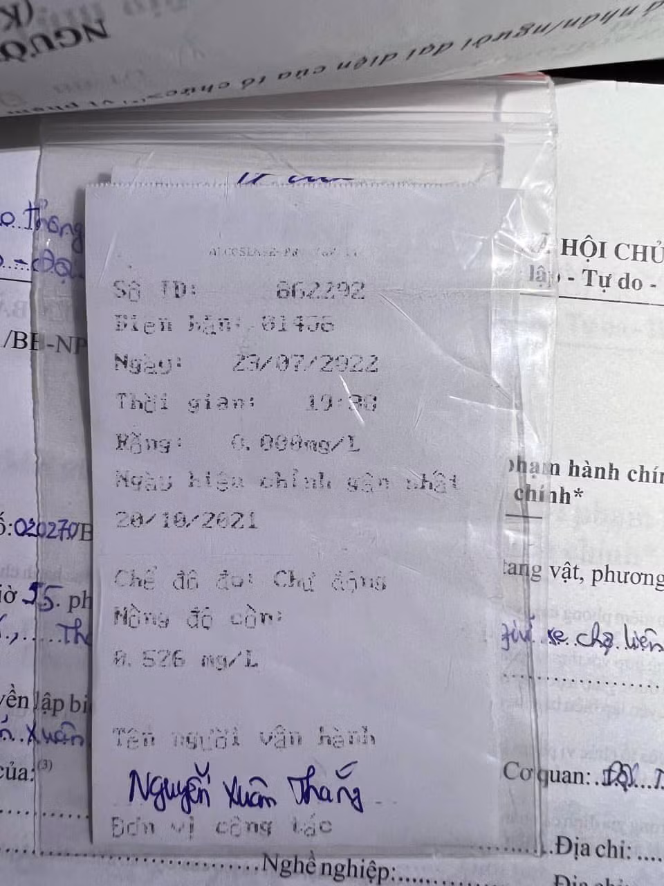 Phiếu đo nồng độ cồn.