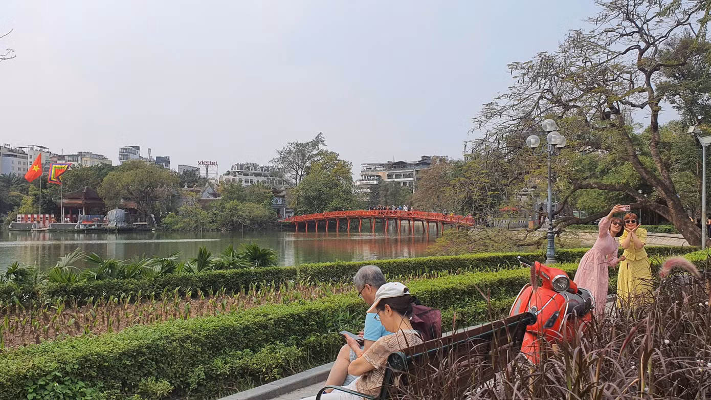 Một góc Hồ Gươm. Ảnh: Ngọc Khánh