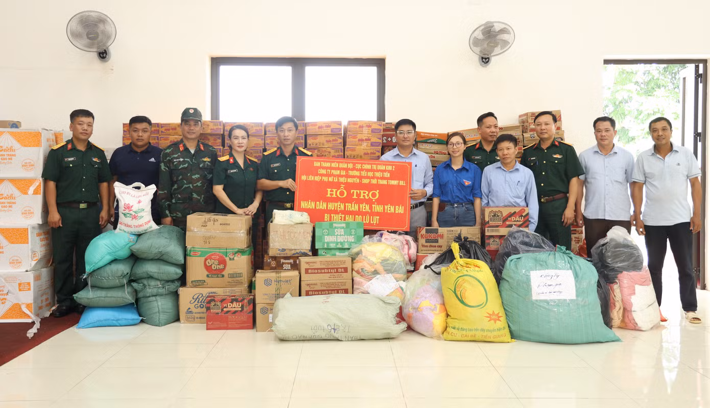Thượng tá Nguyễn Quang Huy - Phó Trưởng Ban Thanh niên Quân đội (trưởng đoàn công tác) cho biết, trước những mất mát, thiệt hại nặng nề về người và tài sản ở các tỉnh miền Bắc sau cơn bão số 3, Ban Thanh niên Quân đội và các đơn vị đồng hành mong muốn được chung tay cùng cộng đồng làm vơi bớt những khó khăn, thiệt hại của đồng bào.