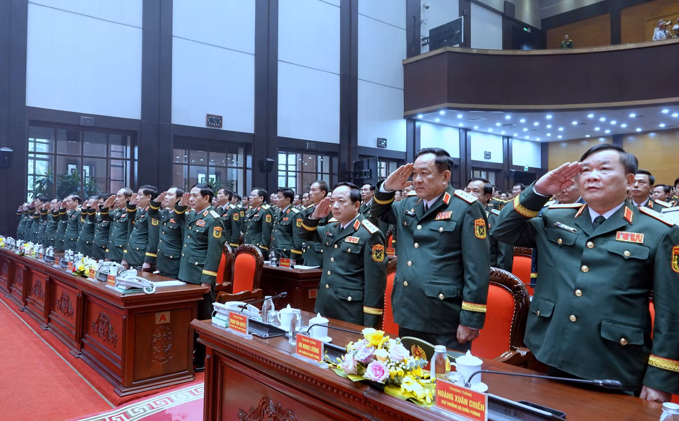 Lãnh đạo Quân ủy Trung ương - Bộ Quốc phòng cùng các đại biểu tham dự Lễ trao Huân chương.