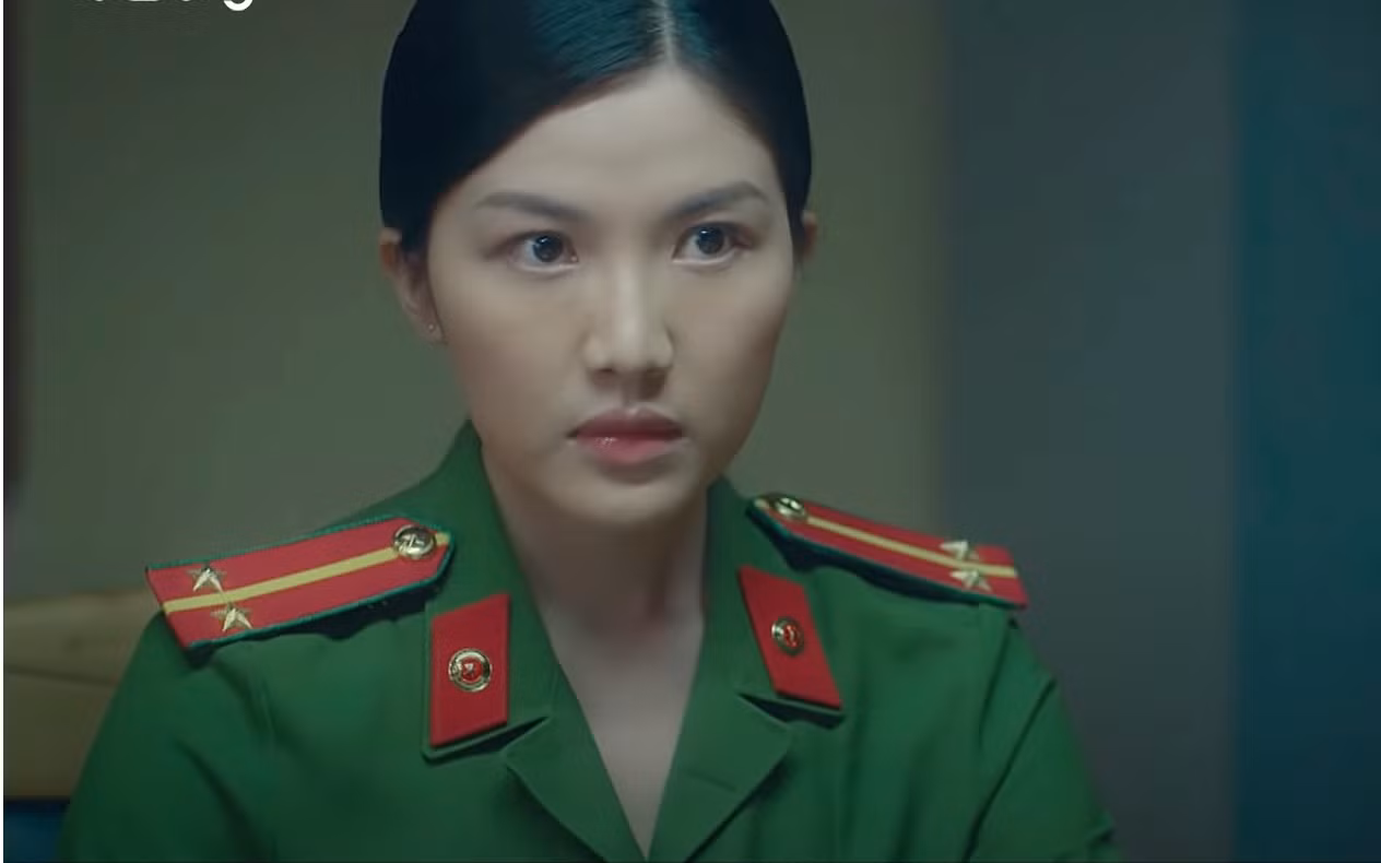 Những phân cảnh hỏi cung của Lương Thanh bị cho là cứng nhắc, không cảm xúc.