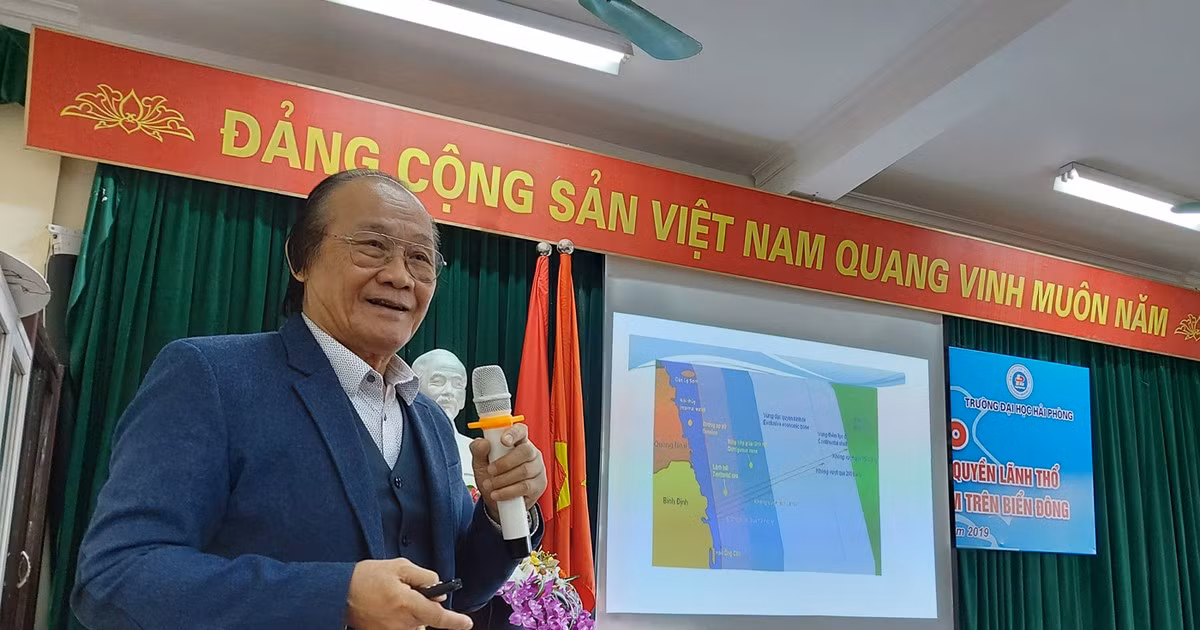 TS.Trần Công Trục miệt mài truyền đạt thông tin chính xác và những bài học bổ ích cho công chúng về vấn đề chủ quyền lãnh thổ, biên giới quốc gia.