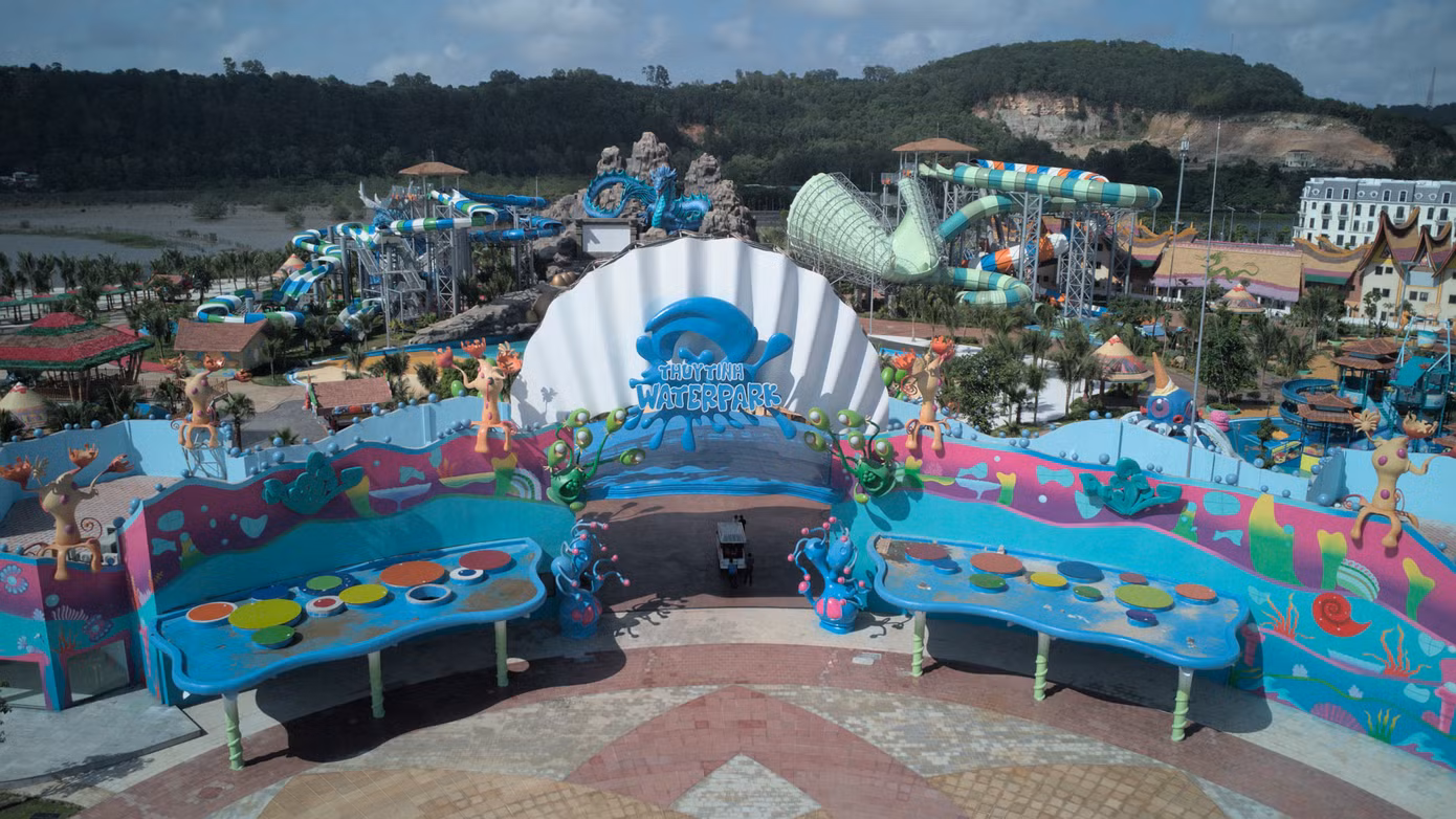 Sân Dragon Golf Links nằm trong Khu du lịch quốc tế Đồi Rồng với nhiều tiện ích, đáp ứng nhu cầu rèn luyện thể thao vừa nghỉ dưỡng vào bất kỳ thời điểm nào trong năm. Ảnh: Trọng Tài