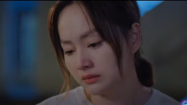 Khánh (Lan Hương) trong Thương ngày nắng về có cuộc sống không vui vẻ với gia đình chồng. Ảnh: CMH. Khánh (Lan Hương) trong Thương ngày nắng về có cuộc sống không vui vẻ với gia đình chồng. Ảnh: CMH.