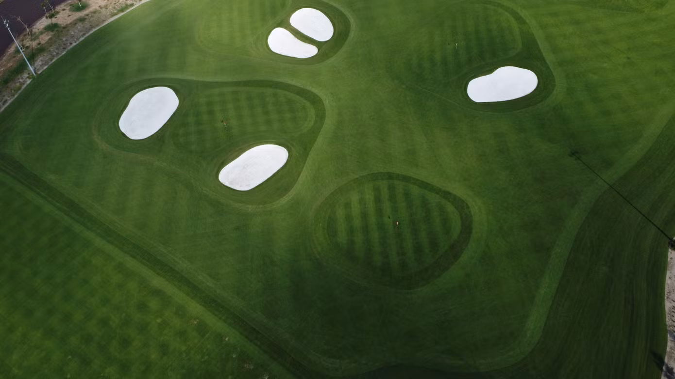 Dragon Golf Links sở hữu 27 hố theo quy chuẩn quốc tế (hiện có 18 hố đang hoạt động, 9 hố tiếp tục hoàn thiện). Ảnh: Trọng Tài.