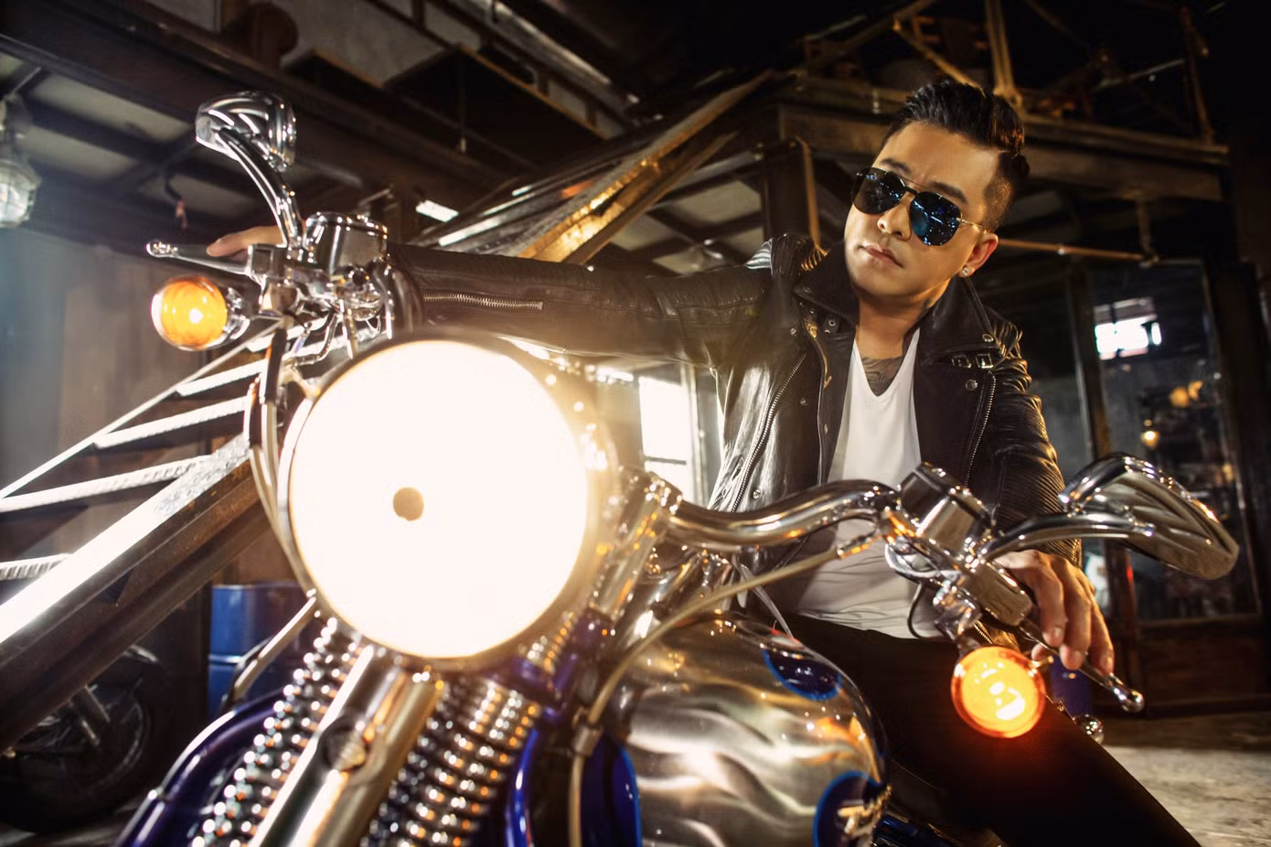 Tuấn Hưng không tham gia sự kiện Vegas LVIII pregame warm up event &amp; Tết vì lý do gia đình.