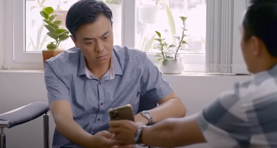 Bộ phim Món quà của cha dừng chân ở Top 2 với tỷ suất người xem đạt 4,3%.