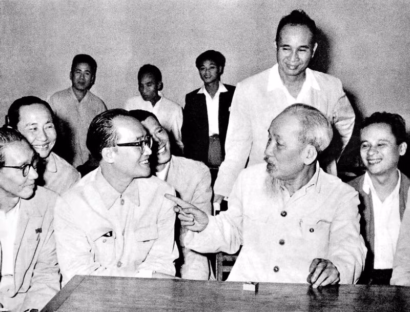 Tìm chọn hiền tài ảnh 1