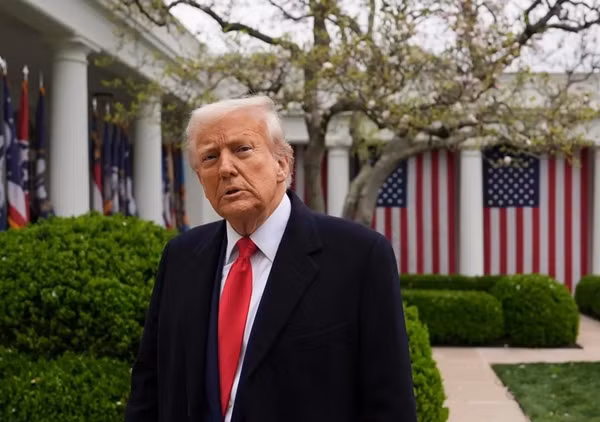 Thuế đối ứng mà Tổng thống Trump công bố sẽ tác động đến giá của rất nhiều sản phẩm. Ảnh: AP.