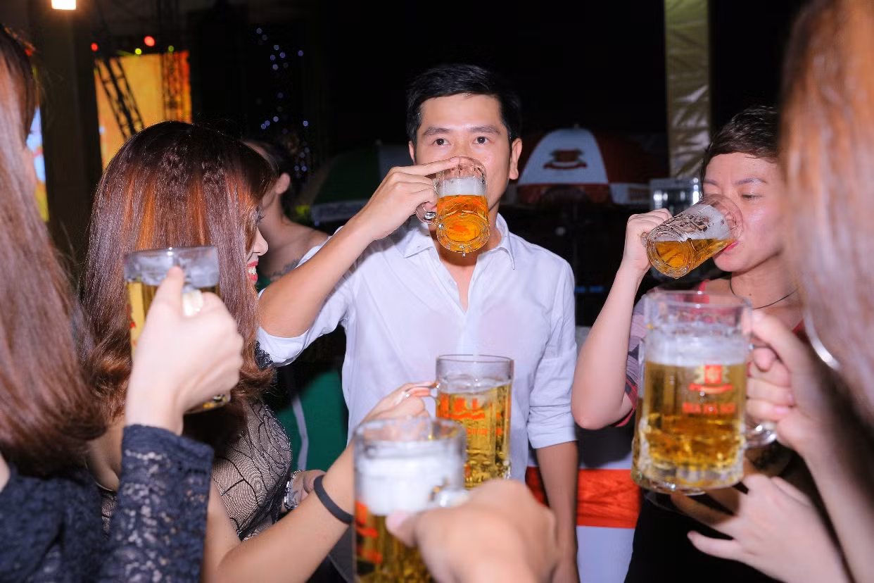 Bia Hà Nội tri ân người dân thành cổ Quảng Trị ảnh 2