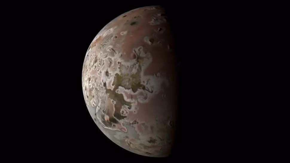 Hình ảnh vệ tinh Io của Sao Mộc, được chụp bởi tàu vũ trụ Juno quay quanh Sao Mộc.(Ảnh: NASA/JPL-Caltech/SwRI/MSSS/Kevin M. Gill)