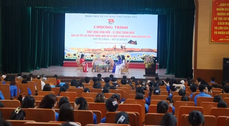 Toàn cảnh buổi giao lưu