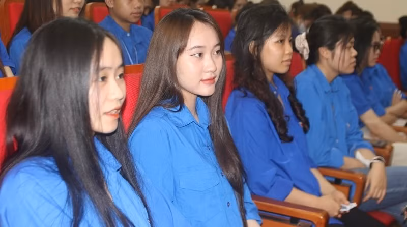 Các đại biểu tham dự chương trình