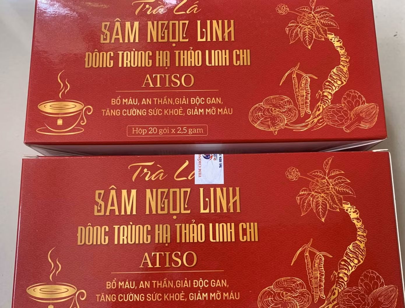 Sản phẩm không rõ nguồn gốc được nhóm người lạ mang theo
