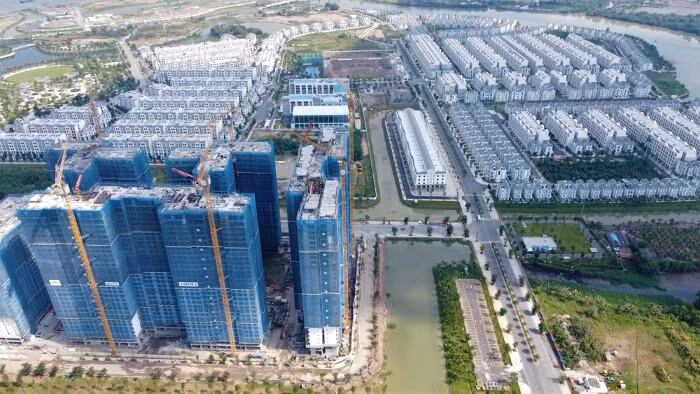Nguồn thu từ nhà đất tăng do một số địa phương đấu giá đất, thu tiền sử dụng đất 1 lần của dự án. (Ảnh minh họa).
