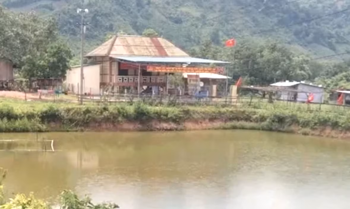 Một góc thôn A Liêng (xã Tà Rụt, huyện Đkrông), nơi xảy ra vụ hai cha con đánh nhau. Ảnh: Hưng Lâm