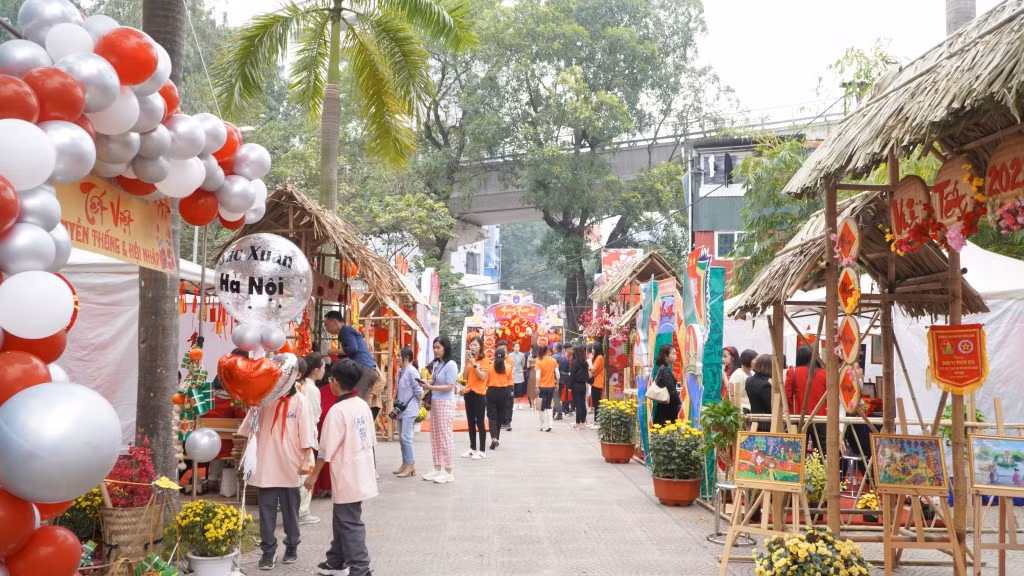 Không khí tết rộn ràng tại Ngày hội “Thiếu nhi Thủ đô tỏa sáng”