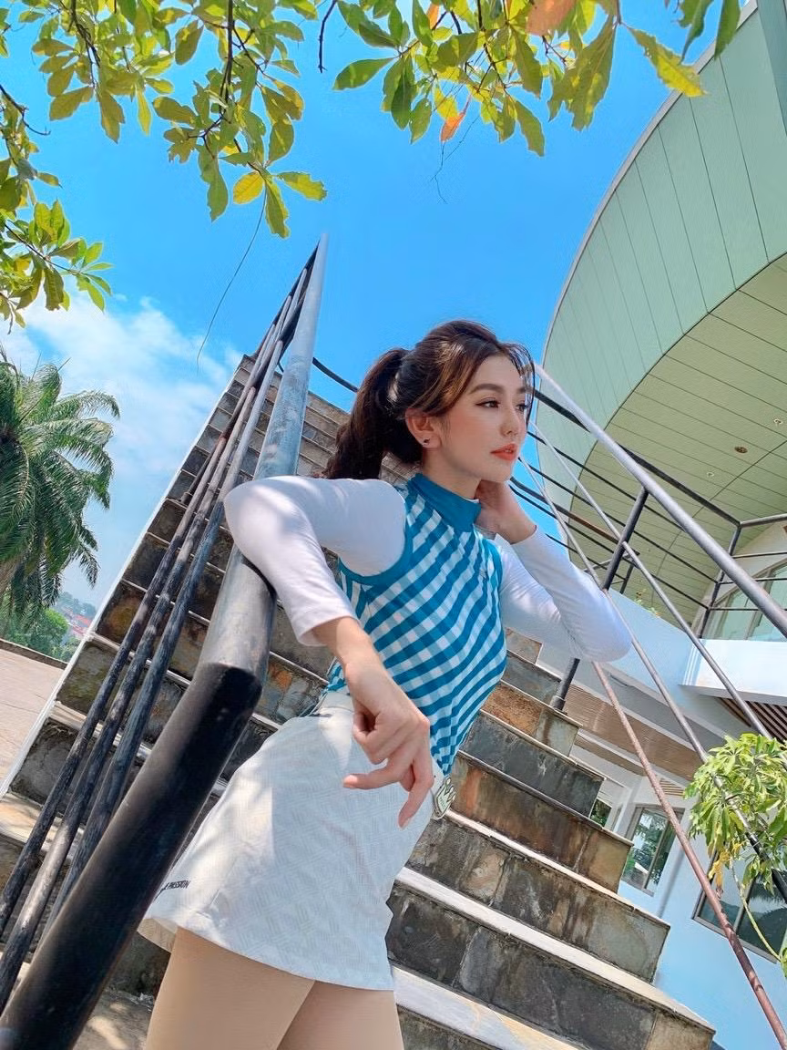 Hải Anh thường thể hiện gu thời trang tinh tế.