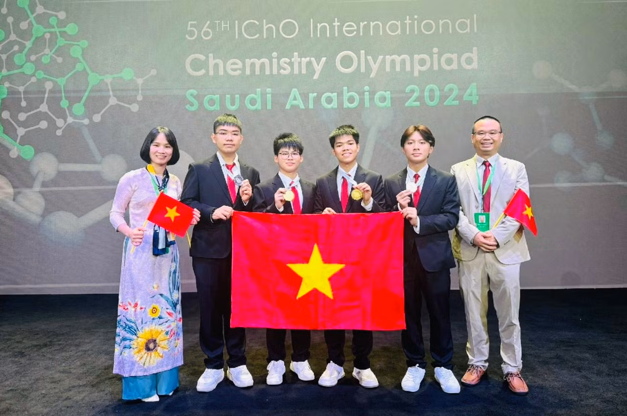 Đội tuyển quốc gia Việt Nam tham dự Olymipc Hoá học quốc tế 2024.