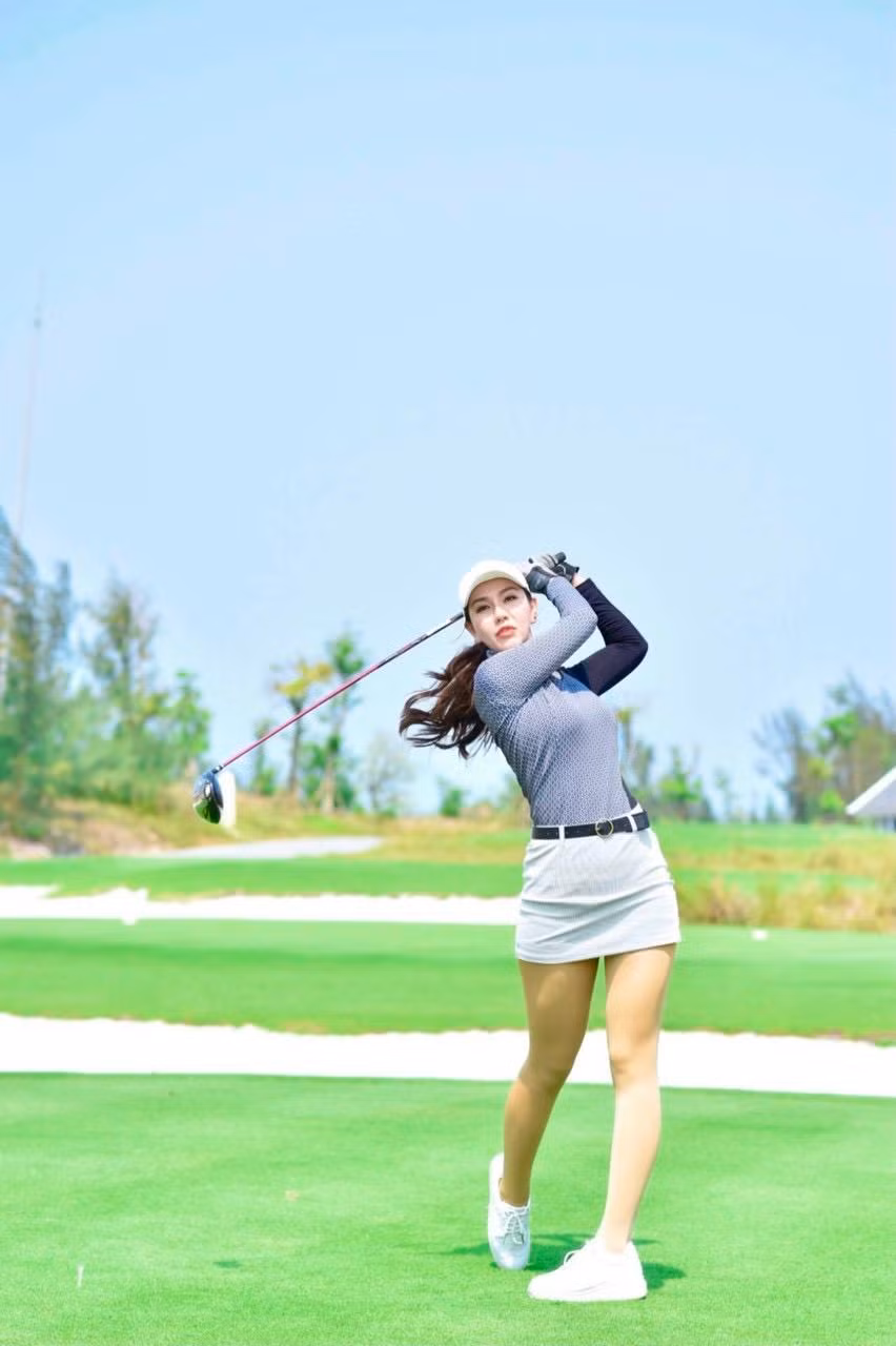 Thường xuyên được tham gia, cọ sát tại các giải đấu, Hải Anh có niềm đam mê golf rất lớn.