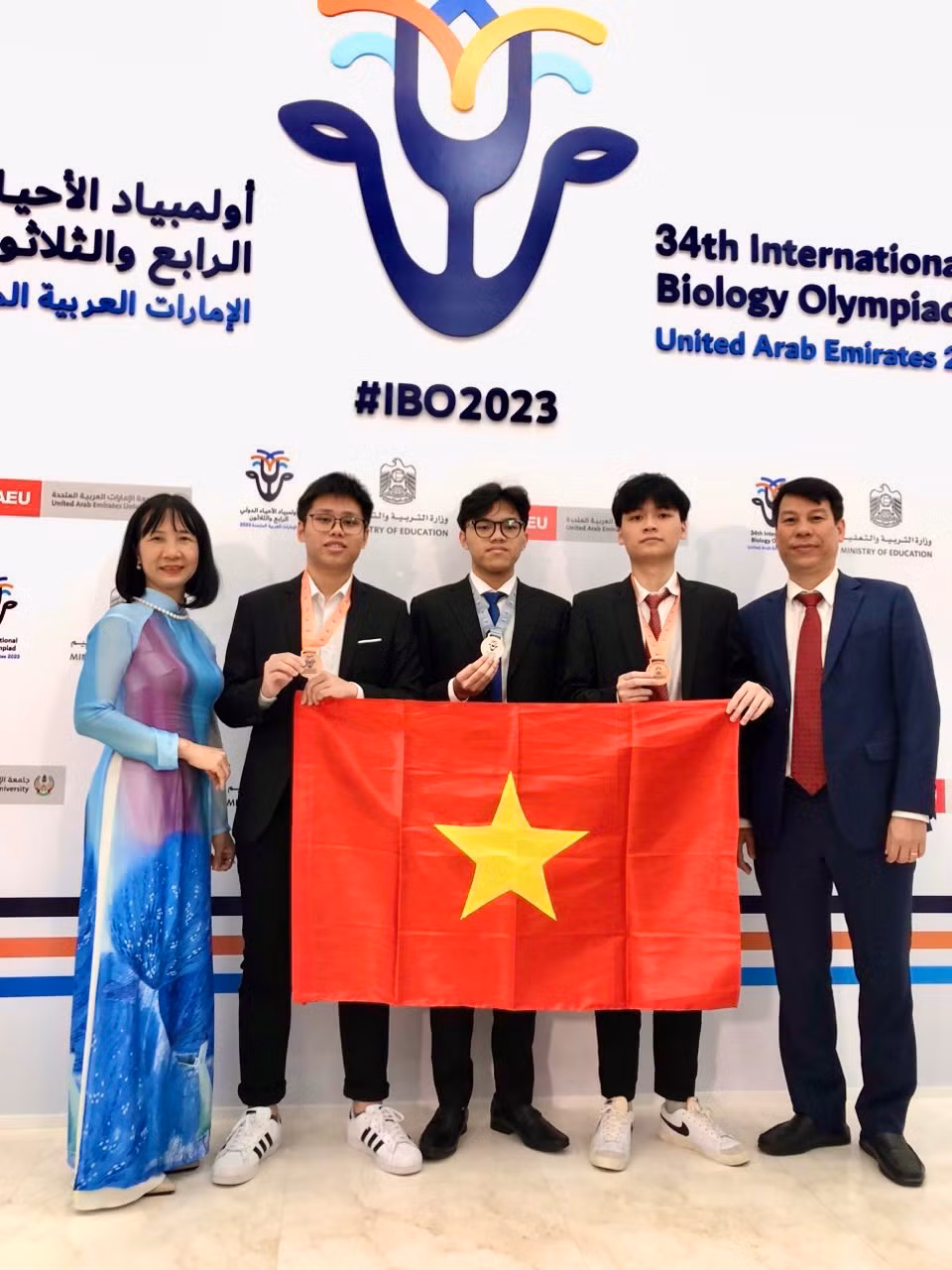 Học sinh Việt Nam giành ba huy chương Olympic Sinh học quốc tế 2023.