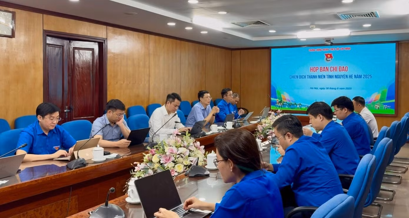 Ban Chỉ đạo chiến dịch Hè 2025 họp khẩn, chỉ đạo hỗ trợ xã, phường sau sáp nhập.