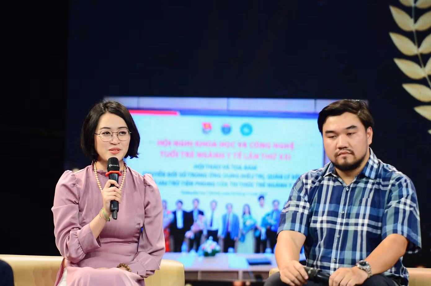 PGS. TS. BS Đào Việt Hằng và TS Chu Đức Hà chia sẻ trong chương trình.