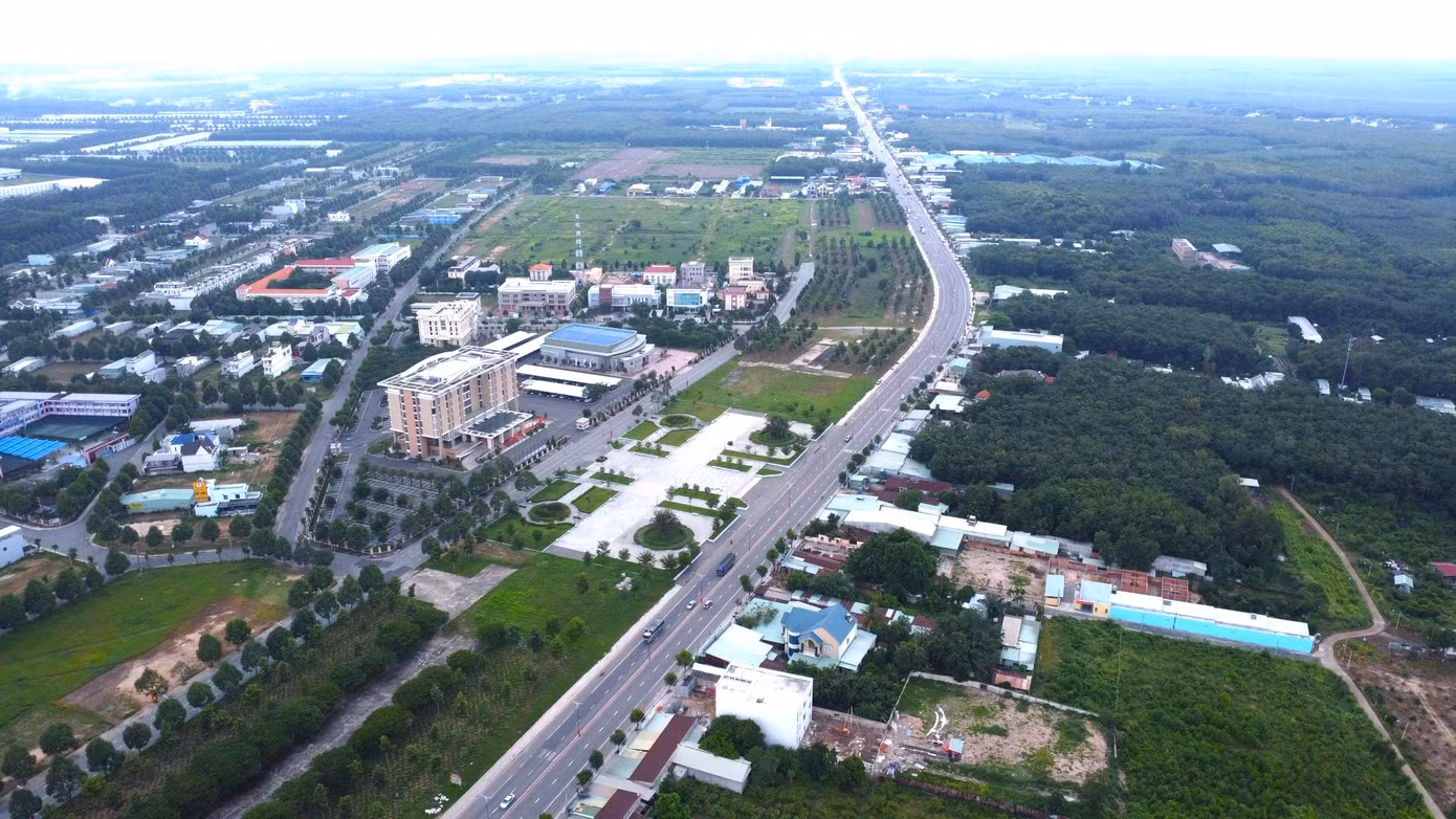 Khu công nghiệp Cây Trường và Bàu Bàng mở rộng được xây dựng tại huyện Bàu Bàng, thu hút đầu tư công nghiệp xanh, thân thiện môi trường